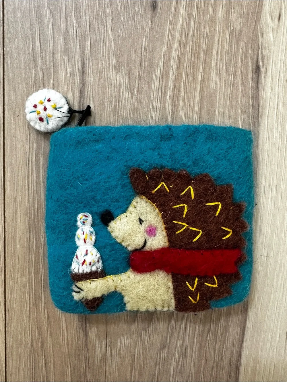 Wild Woolies dZi Handmade Felt Hungry Hedgehog Coin Purse Cottagecore Teal